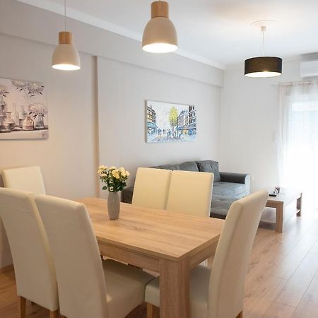 Newly Renovated Flat 500M From Subway Station Atenas Exterior foto