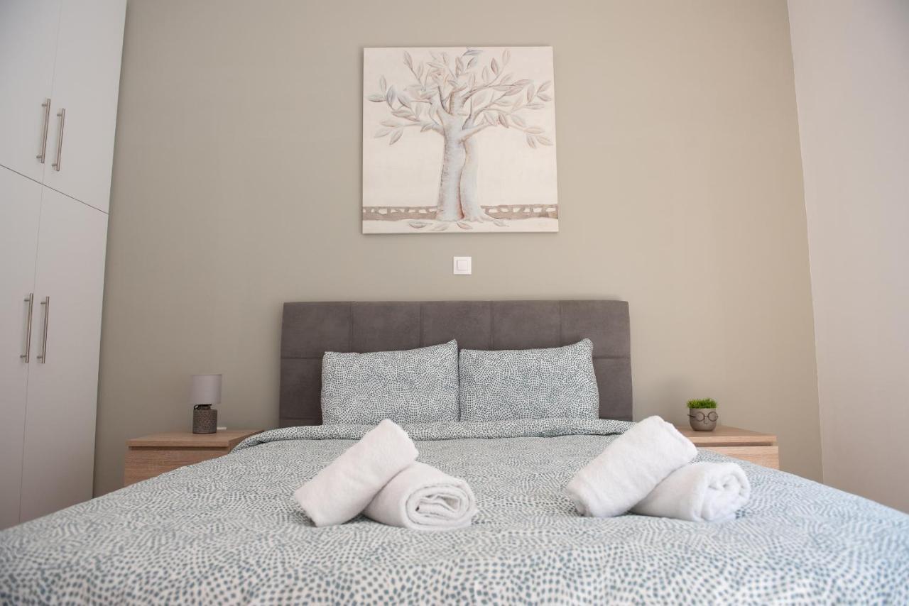 Newly Renovated Flat 500M From Subway Station Atenas Exterior foto